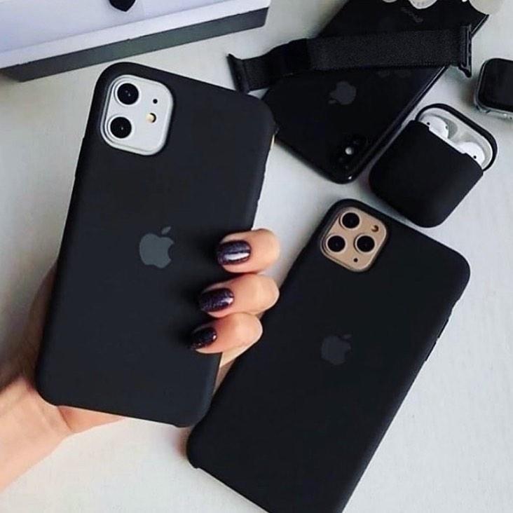 Silicone case za iPhone 17 Pro Max crna