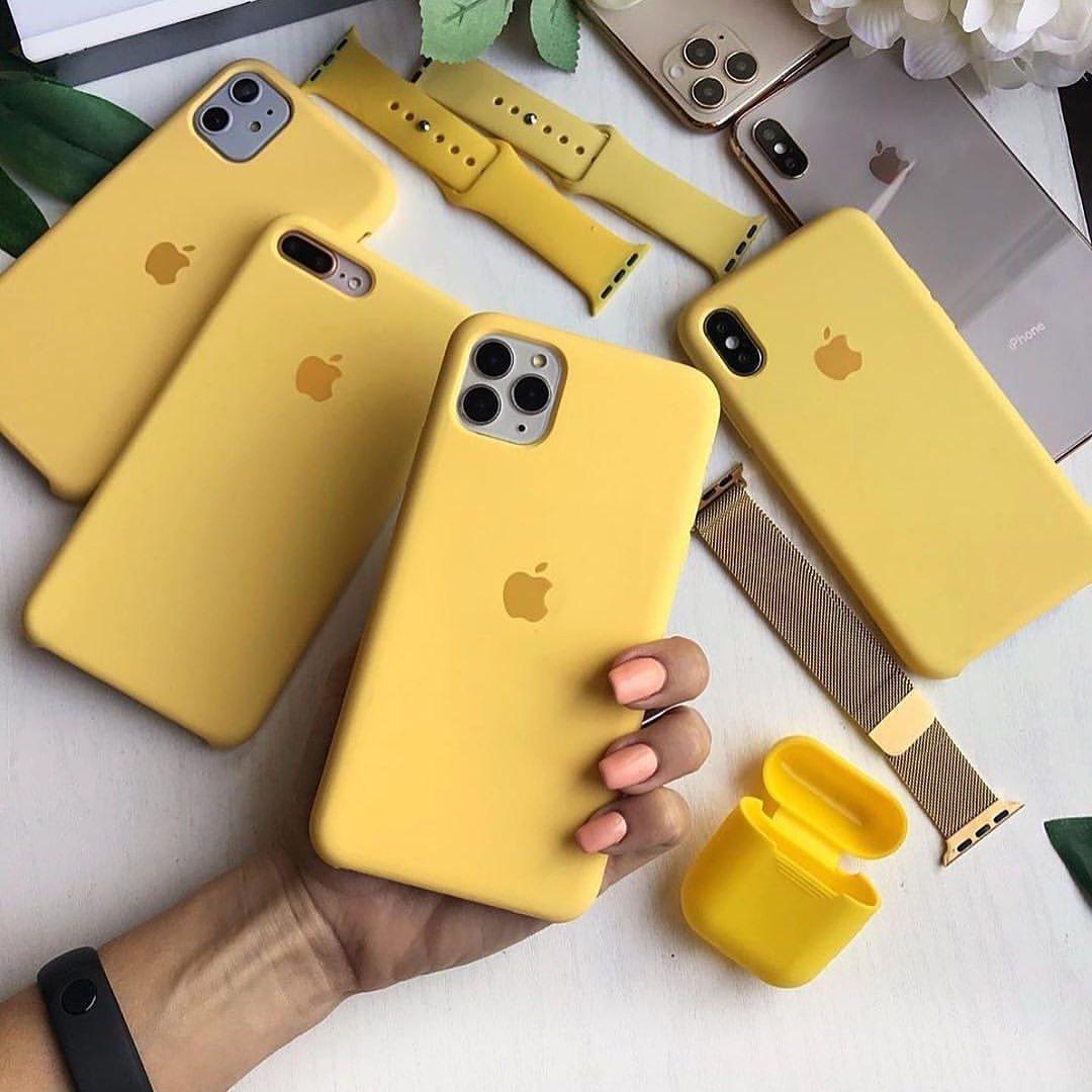 Silicone case iPhone 17 Pro Max žuta